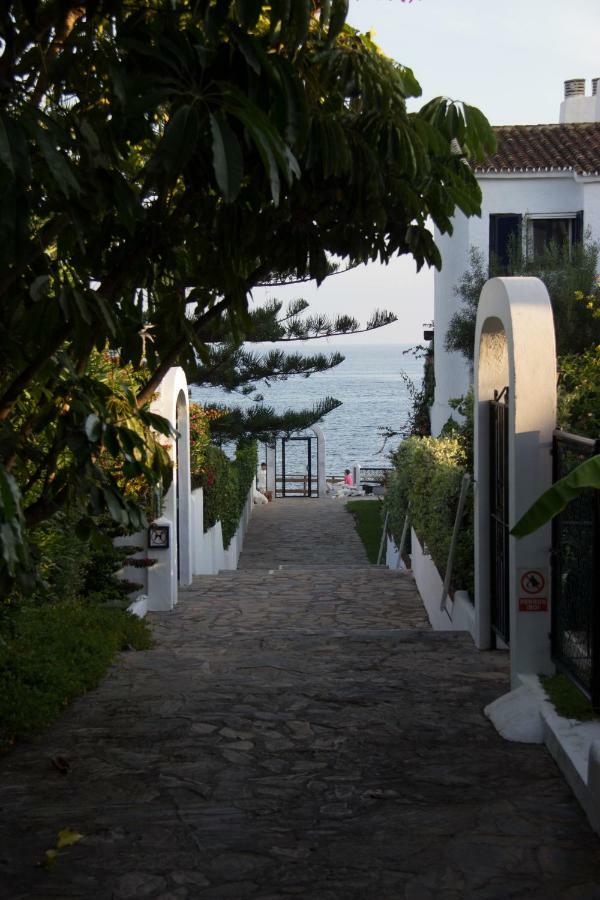 Apartment By The Beach Sitio de Calahonda Exterior foto